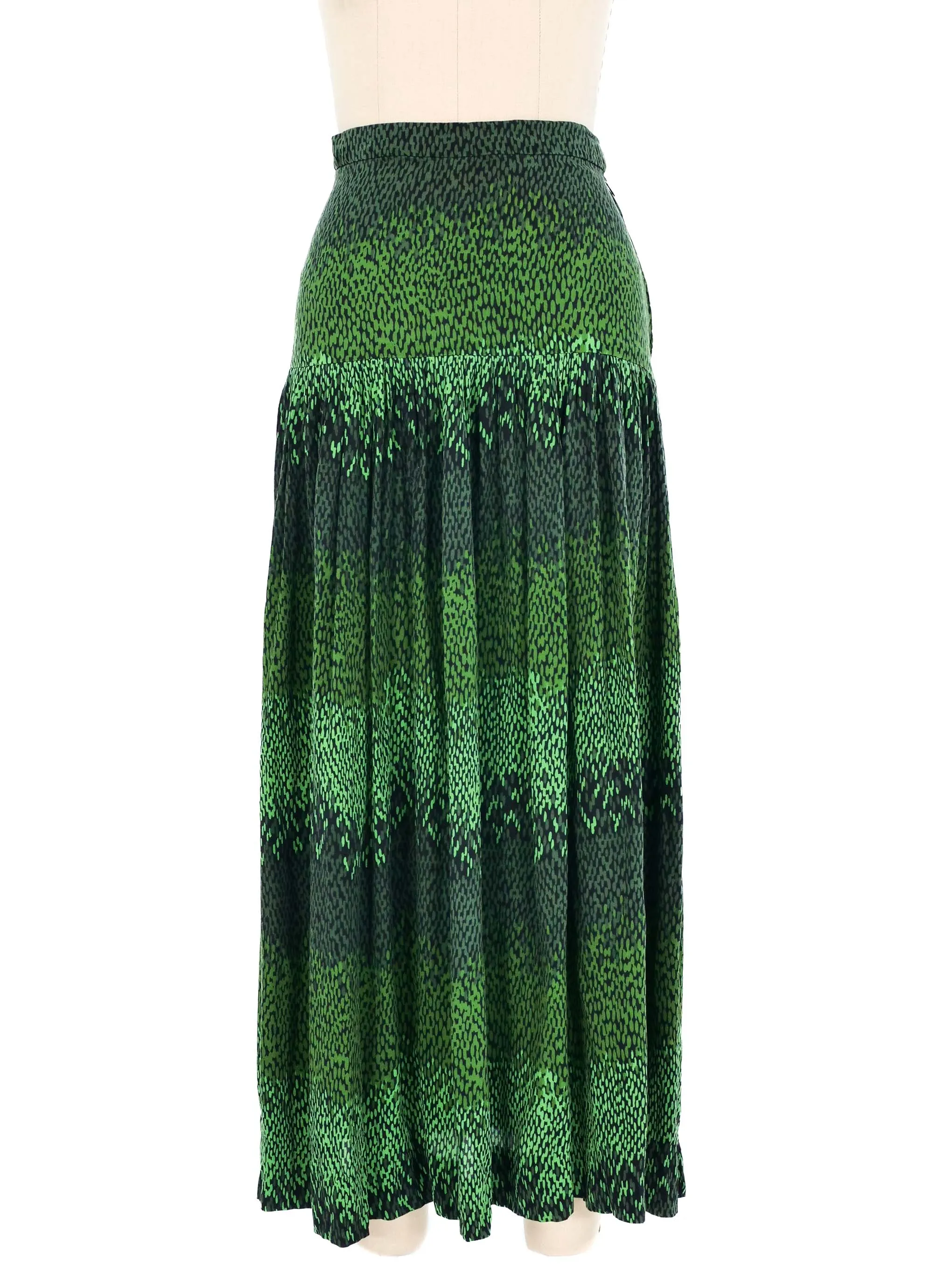 1970s Green Printed Fringed Shawl Ensemble