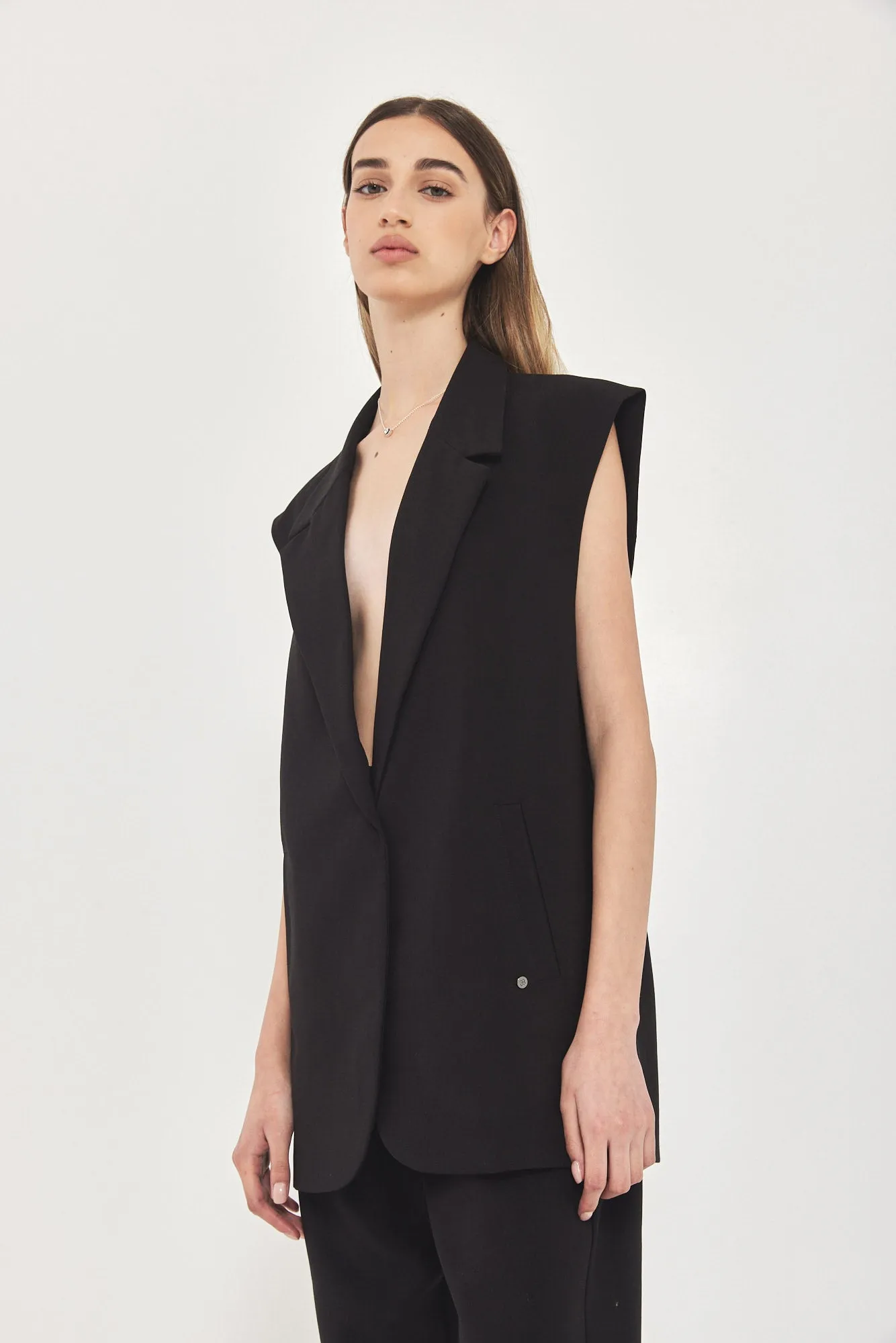 CLASSIC VEST