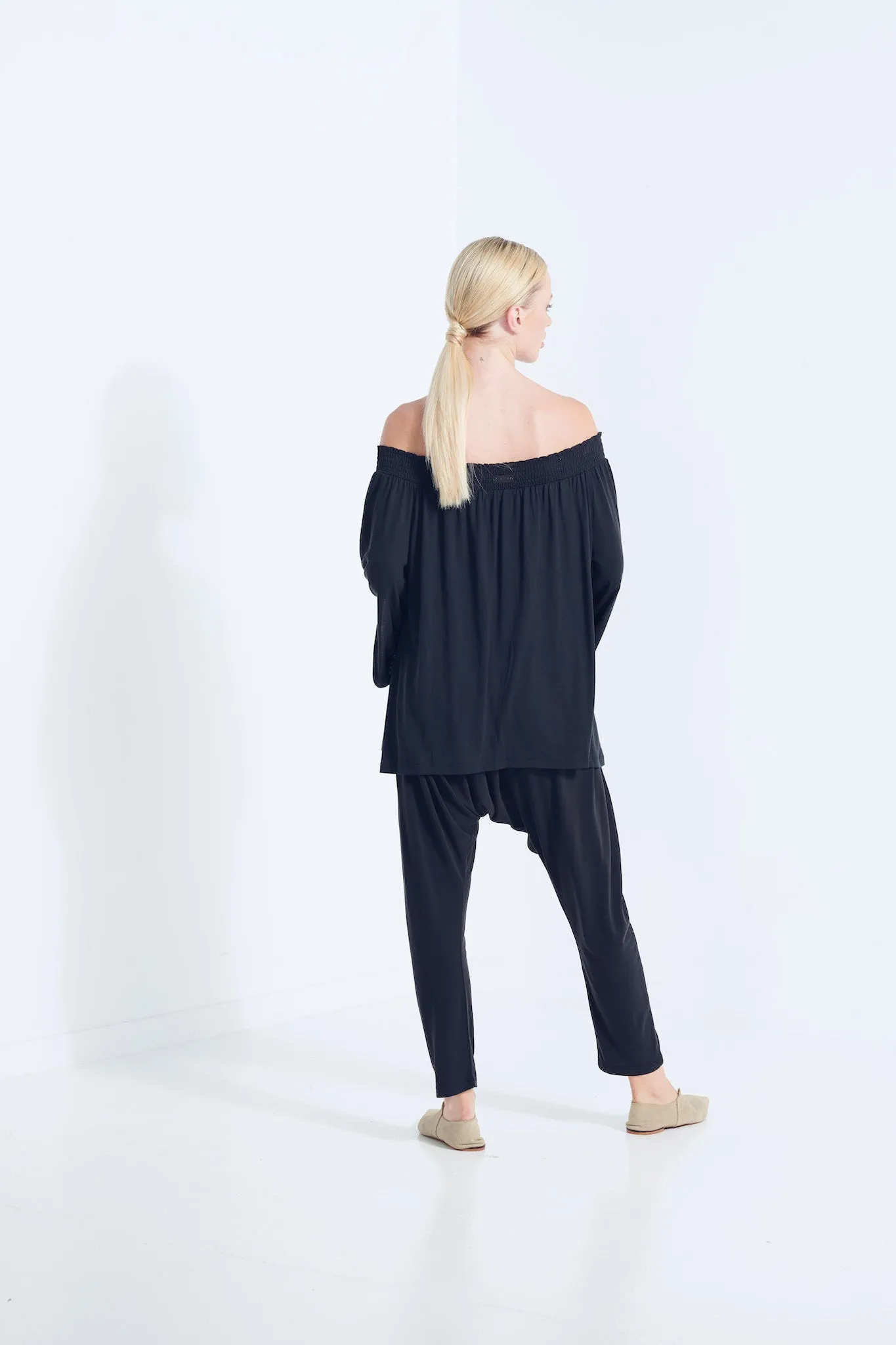 Naevia Off the Shoulder Top - Black
