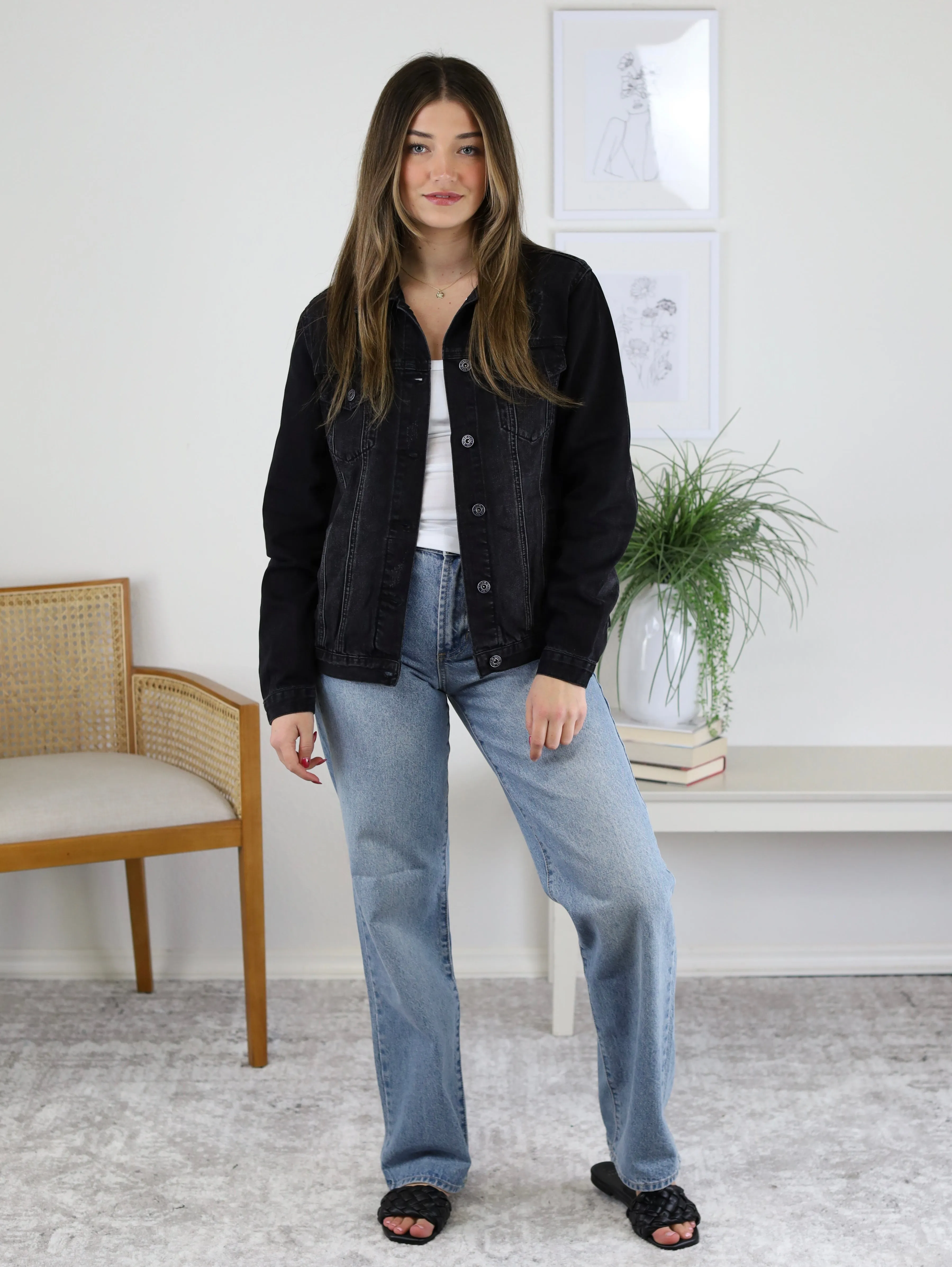 Relaxed Fit Distressed Vintage Trucker Jacket