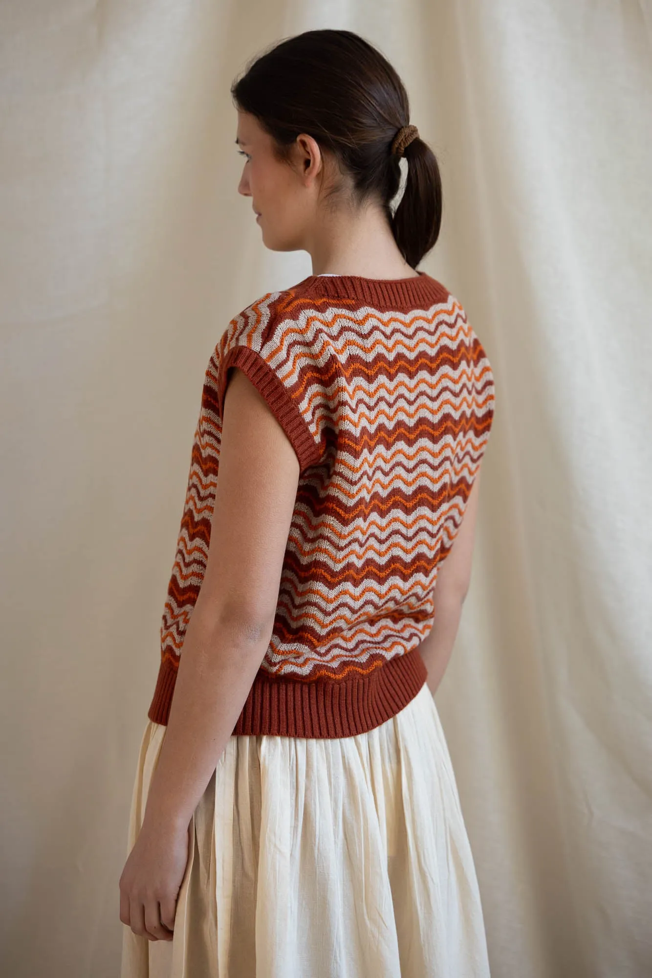 Vest - Wave Stripe Knitted