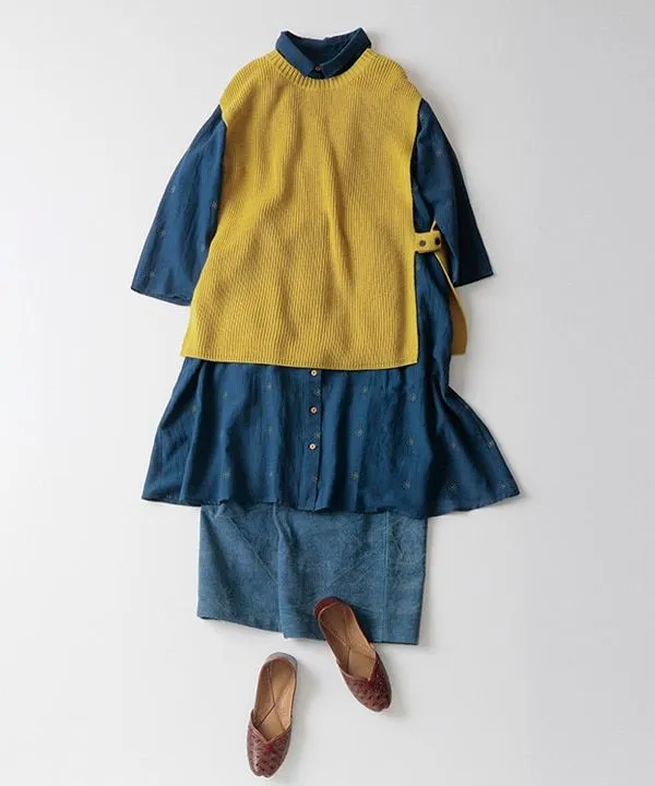 Vest with knitted design between rice paddies 24W425