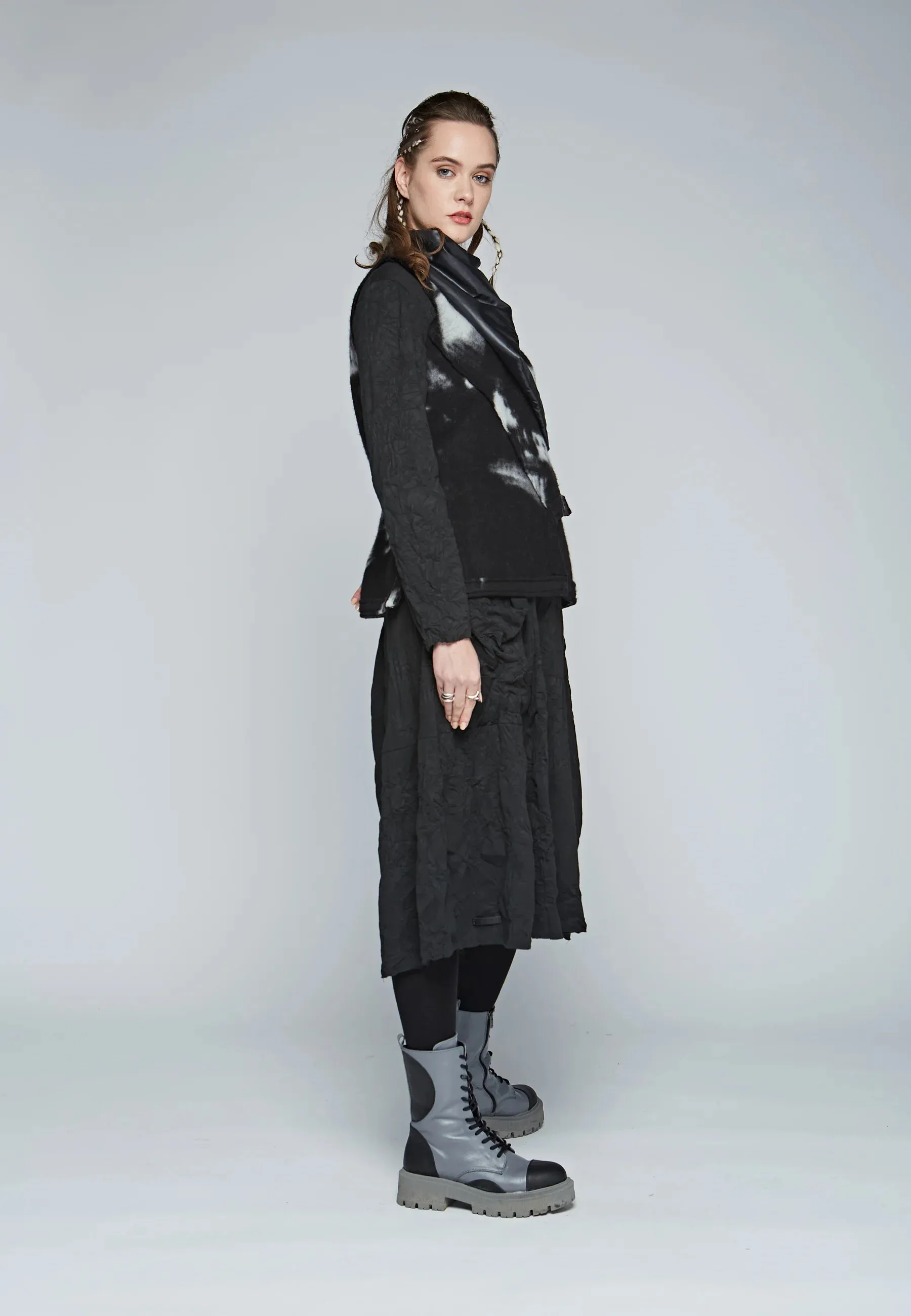 VOLT Wool & coat fabric blended, patterned knitted vest